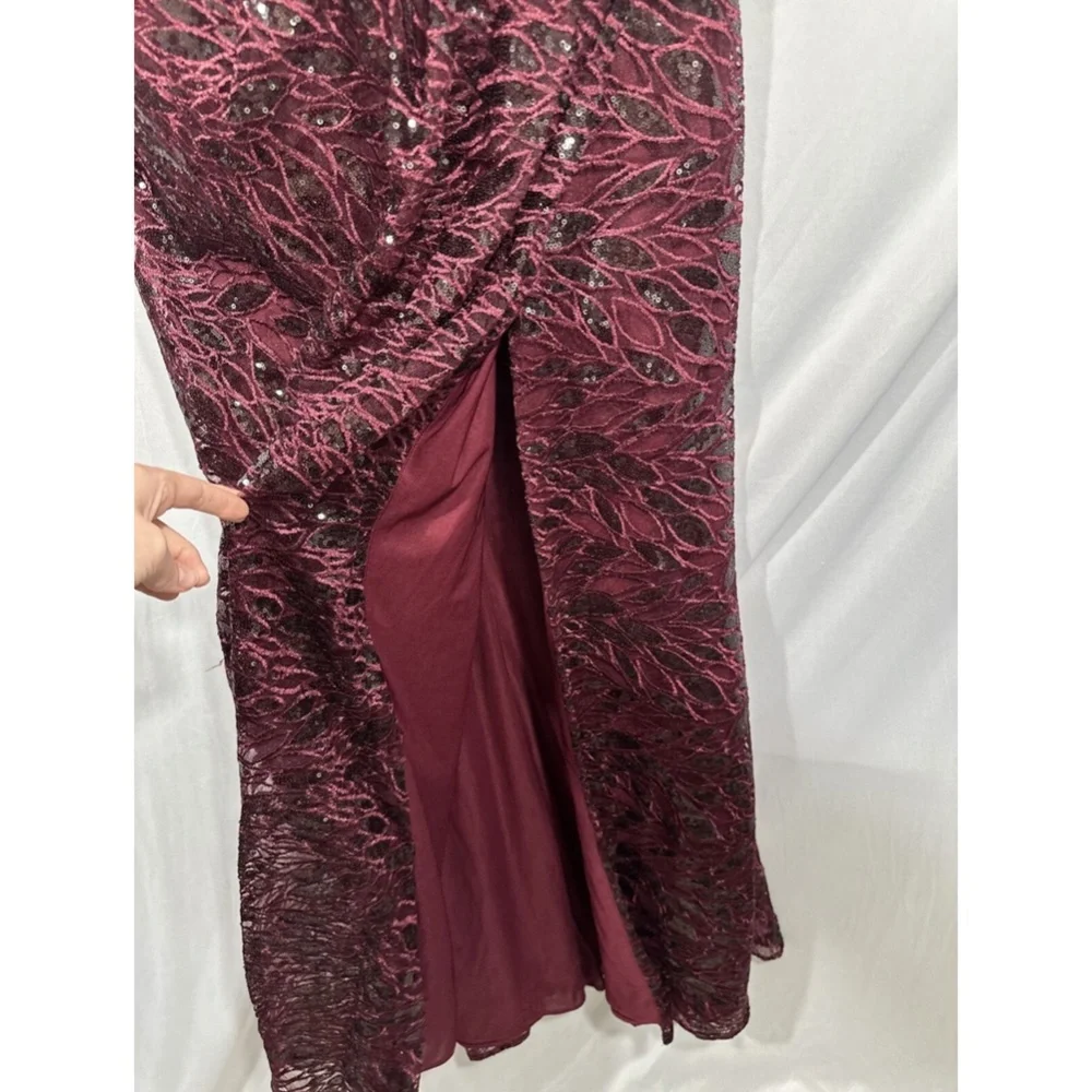 NWT $698 Mac Duggal‎ [ 16 ] Long Sleeve Ruched Sequined V Neck Gown Garnet Red